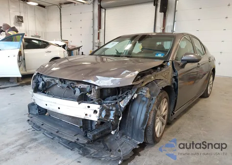 2018 Toyota Camry Le from USA, damaged, VIN 4T1B11HK3JU012991